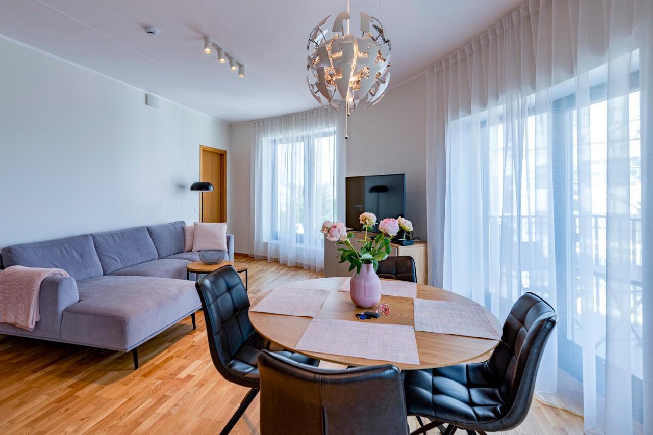 Artisa Riia Str 22A Luxury Apartment タルトゥ エクステリア 写真